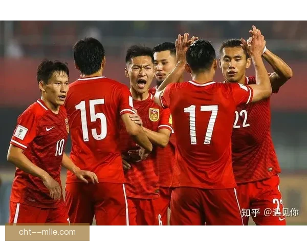 中国男足主教练率队备战二零二六年三月对阵新加坡关键之战前景展望
